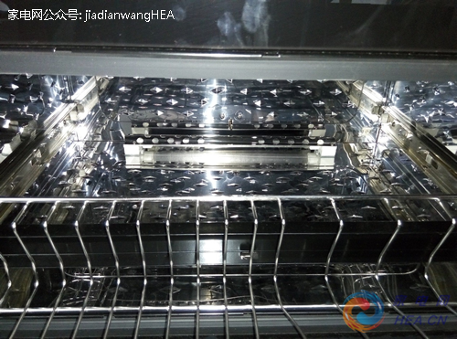 海尔光波巴氏消毒柜PK老板臭氧消毒柜