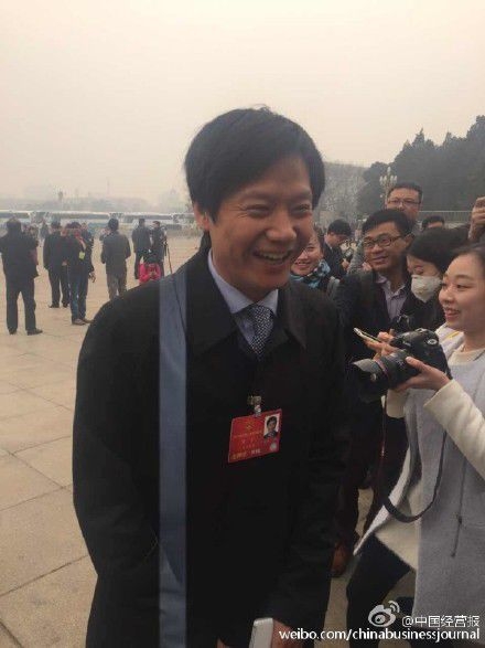 雷军与董明珠大会堂门外再提十亿赌约(图)