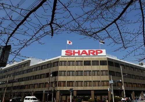 富士康压价收购夏普 夏普连年亏损不堪重负 预定3月初签订最后合约