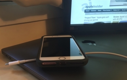 ��ýԤ��iPhone 8��Ȼʹ��Lightning�ӿ�