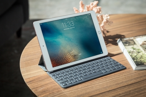 iPad֮�գ�iPad���������»���δ����·���Ķ���