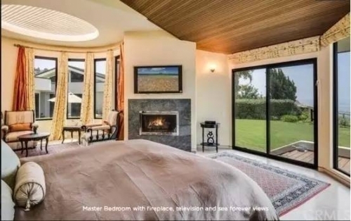 抵大楼押豪宅背后：贾跃亭在美国究竟有多少套房