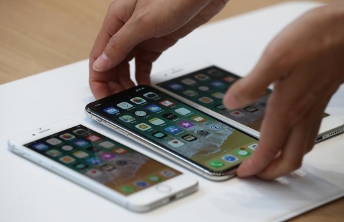 iPhone 8被指需求不旺盛，苹果股价周三一度跌3%