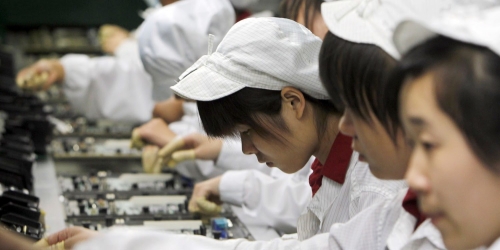 苹果承认富士康用学生组装iPhoneX 并非法加班