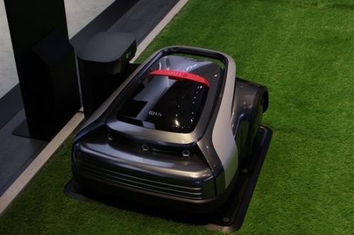 这不是大玩具车 而是个割草机器人