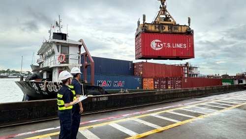 关税影响叠加季节推动，4月家用空调内外销趋势逆转