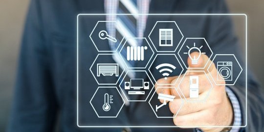 多家龙头企业逐鹿“人车家”生态新赛道