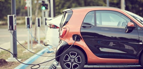 新能源汽车购置税政策调整在即 车市热度持续上升