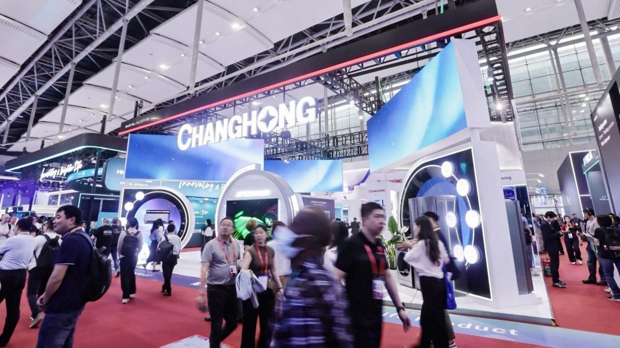 从全新AI家电矩阵，看长虹在广交会展示“出海”新解法