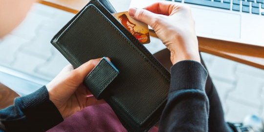 国庆消费“热力图”：服务扩容 智能升级